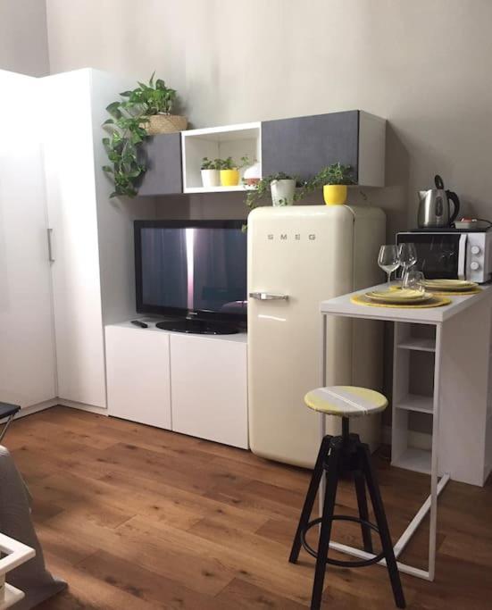 Room114 - Studio Apartment Near The Center Флоренция Экстерьер фото